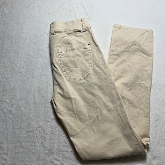 Toad & Co - Picture 2 of 6